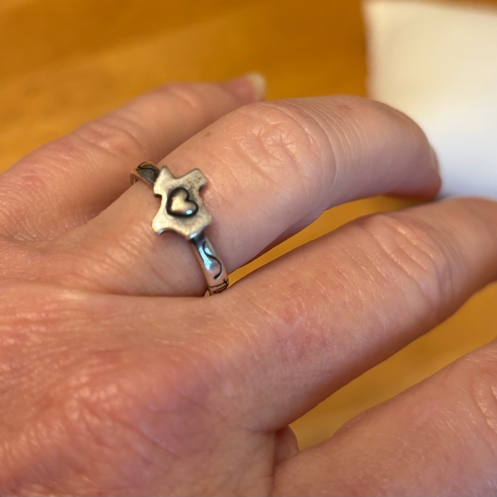 James Avery Retired Texas “Together We Stand Strong” Silver Ring Size 6 - Picture 3 of 5